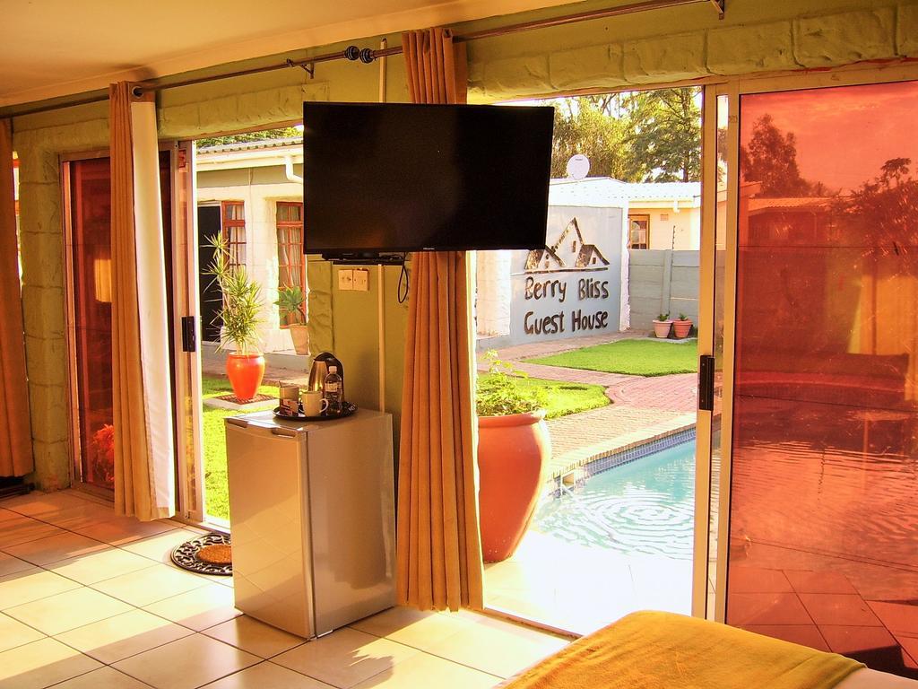 Berry Bliss Guest House Gaborone Buitenkant foto