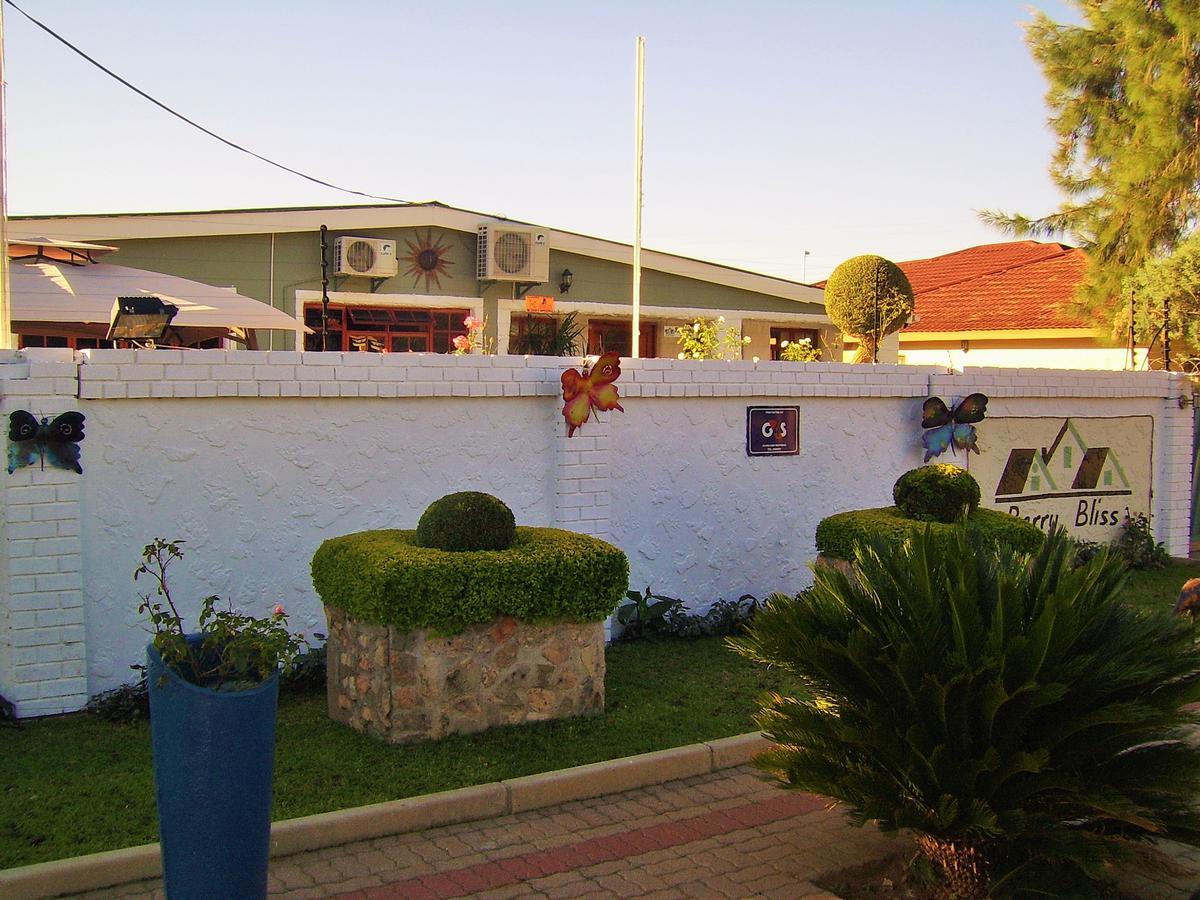 Berry Bliss Guest House Gaborone Buitenkant foto