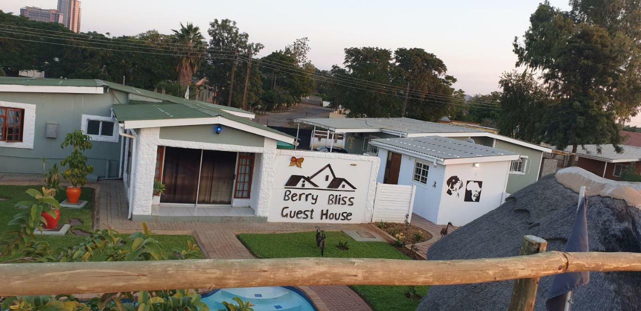 Berry Bliss Guest House Gaborone Buitenkant foto